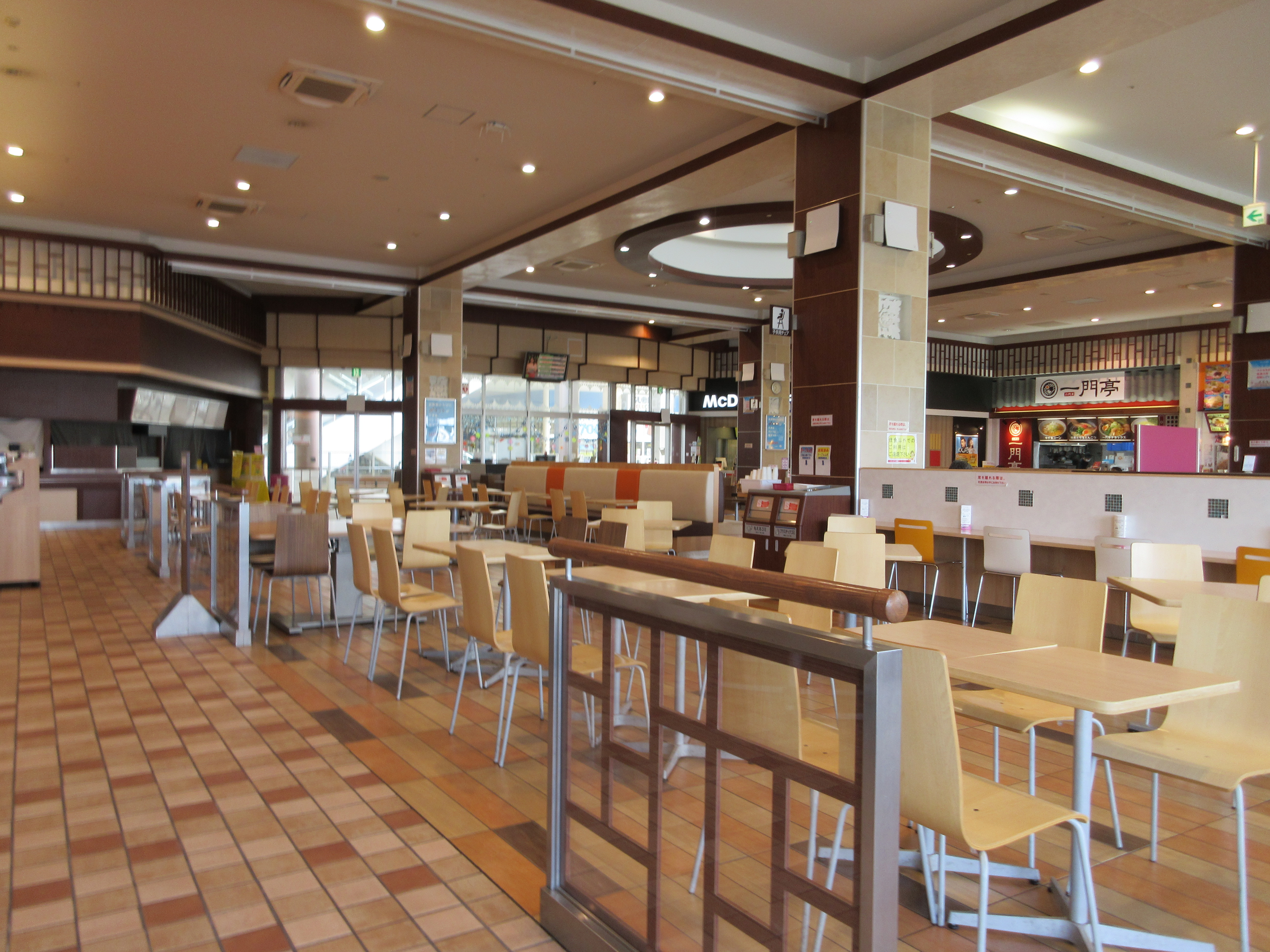 イオン 防府 フード コート