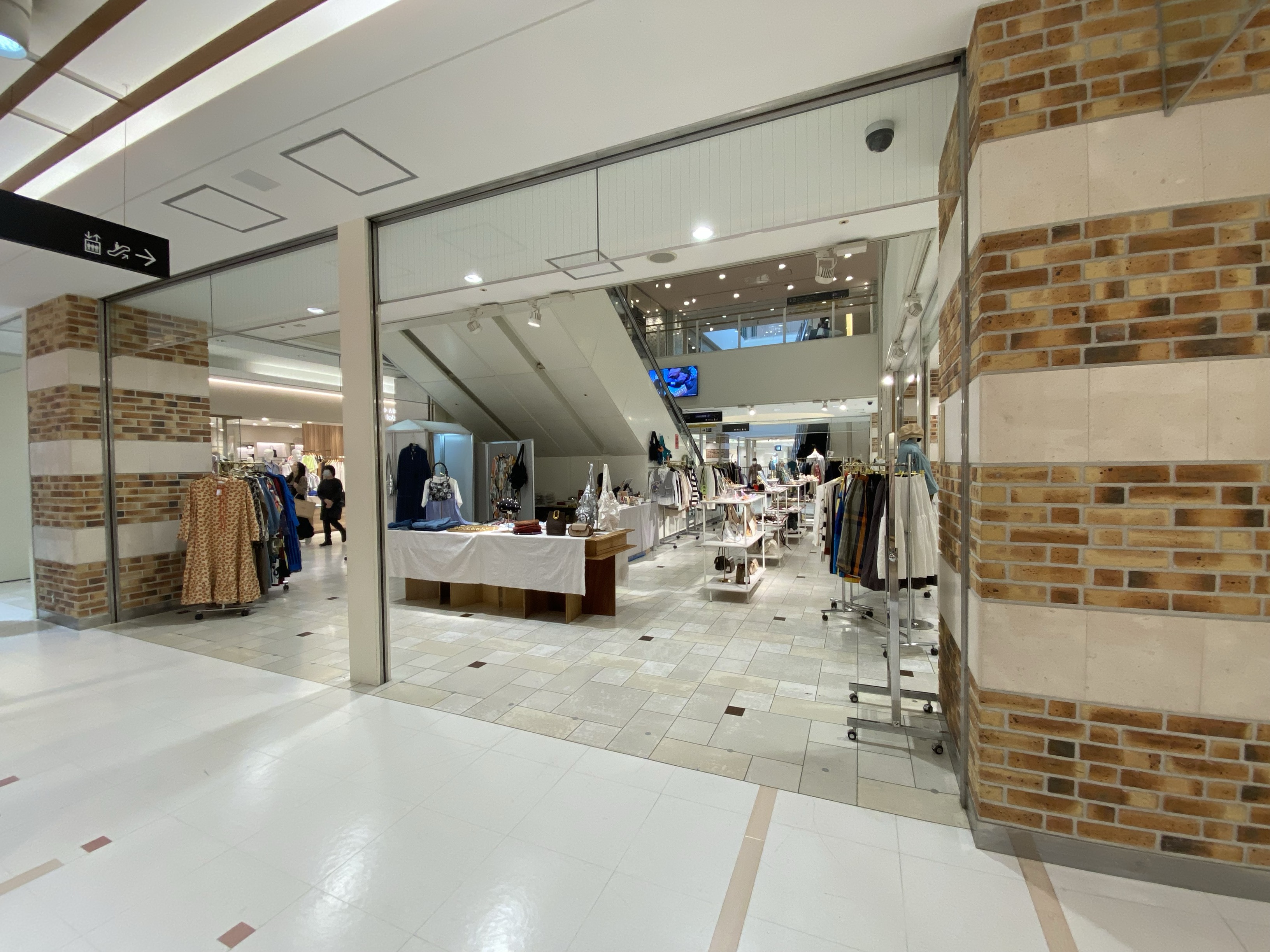 HERMITAGE フリマ店 アミュプラザ長崎】本館・2F アパレル、雑貨などの販売に最適