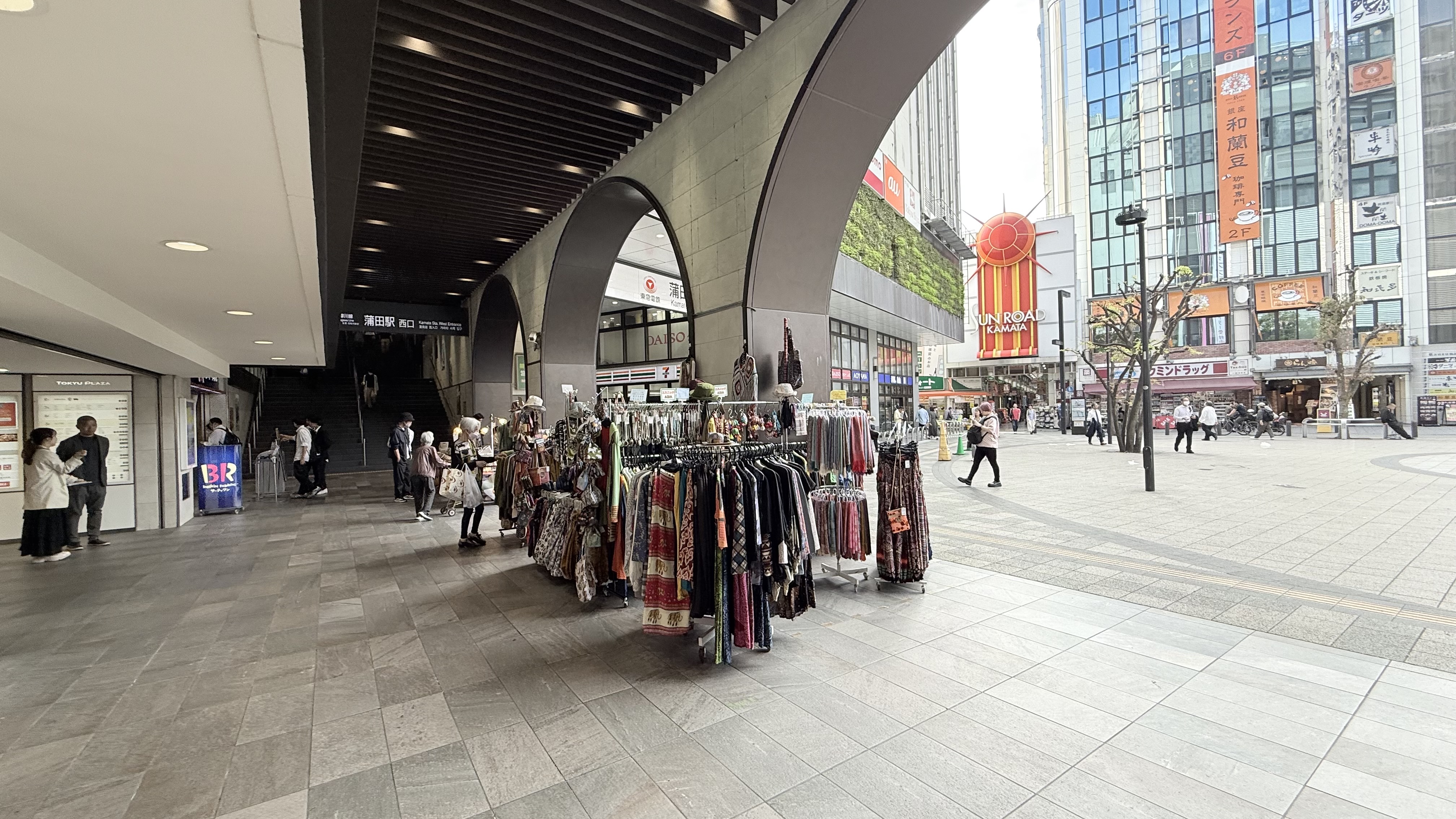 東急プラザ蒲田】① 『蒲田駅西口駅前広場』前イベントスペース 物販や